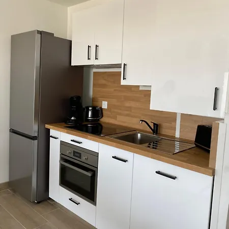 Vue Baie La Sauvagine 1 *